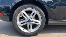 Ford Focus 1.0 EcoBoost 125 Zetec Edition 5dr Petrol Hatchback